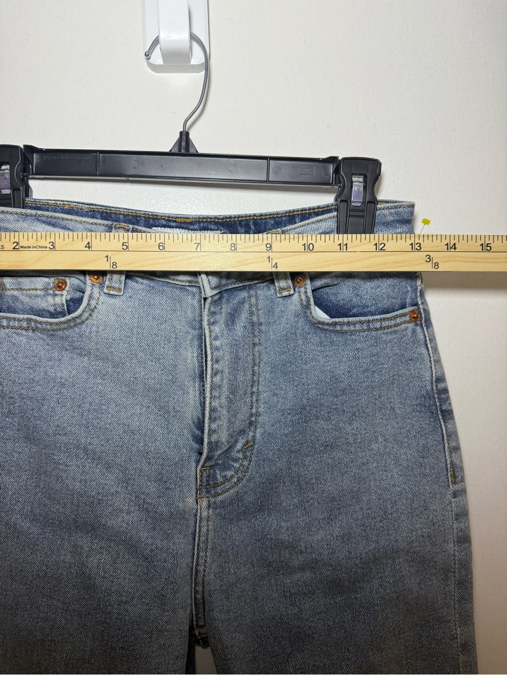 Motel Women's Light Wash Bootcut Slit Leg Frayed Design Denim Jeans Size XS - Picture 7 of 9